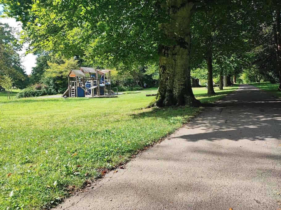-Stadthaus Ida- Mit Grosser Dachterasse, Am Schlosspark, Luftkurort Kisslegg, Boxspringbetten, Kaffeevollautomat, Smarttv, Familienfreundlich, Grosszuegig, Zentral Buitenkant foto