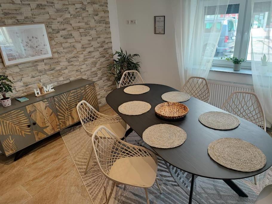 -Stadthaus Ida- Mit Grosser Dachterasse, Am Schlosspark, Luftkurort Kisslegg, Boxspringbetten, Kaffeevollautomat, Smarttv, Familienfreundlich, Grosszuegig, Zentral Buitenkant foto