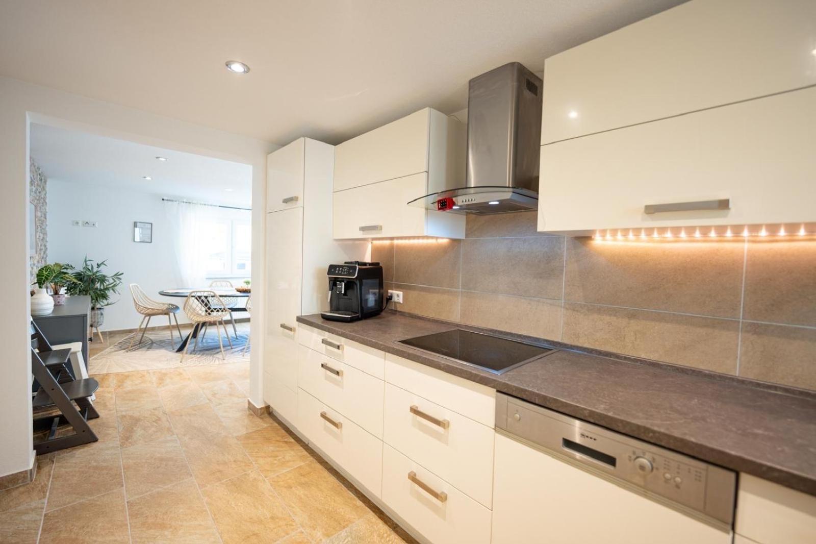 -Stadthaus Ida- Mit Grosser Dachterasse, Am Schlosspark, Luftkurort Kisslegg, Boxspringbetten, Kaffeevollautomat, Smarttv, Familienfreundlich, Grosszuegig, Zentral Buitenkant foto