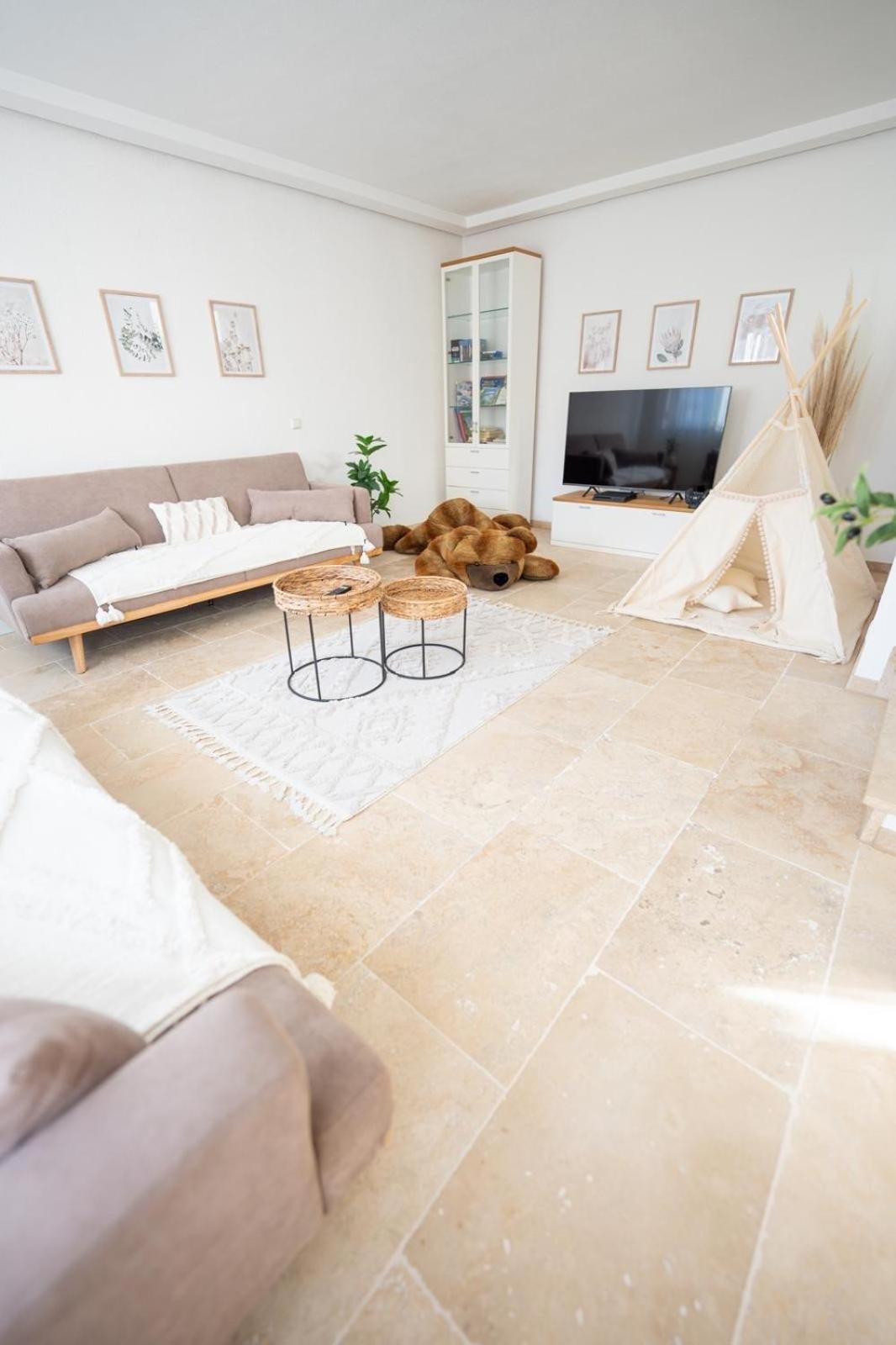 -Stadthaus Ida- Mit Grosser Dachterasse, Am Schlosspark, Luftkurort Kisslegg, Boxspringbetten, Kaffeevollautomat, Smarttv, Familienfreundlich, Grosszuegig, Zentral Buitenkant foto
